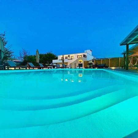 Beach Villa Verano With Private Pool By Dadovillas Sidárion Exteriör bild
