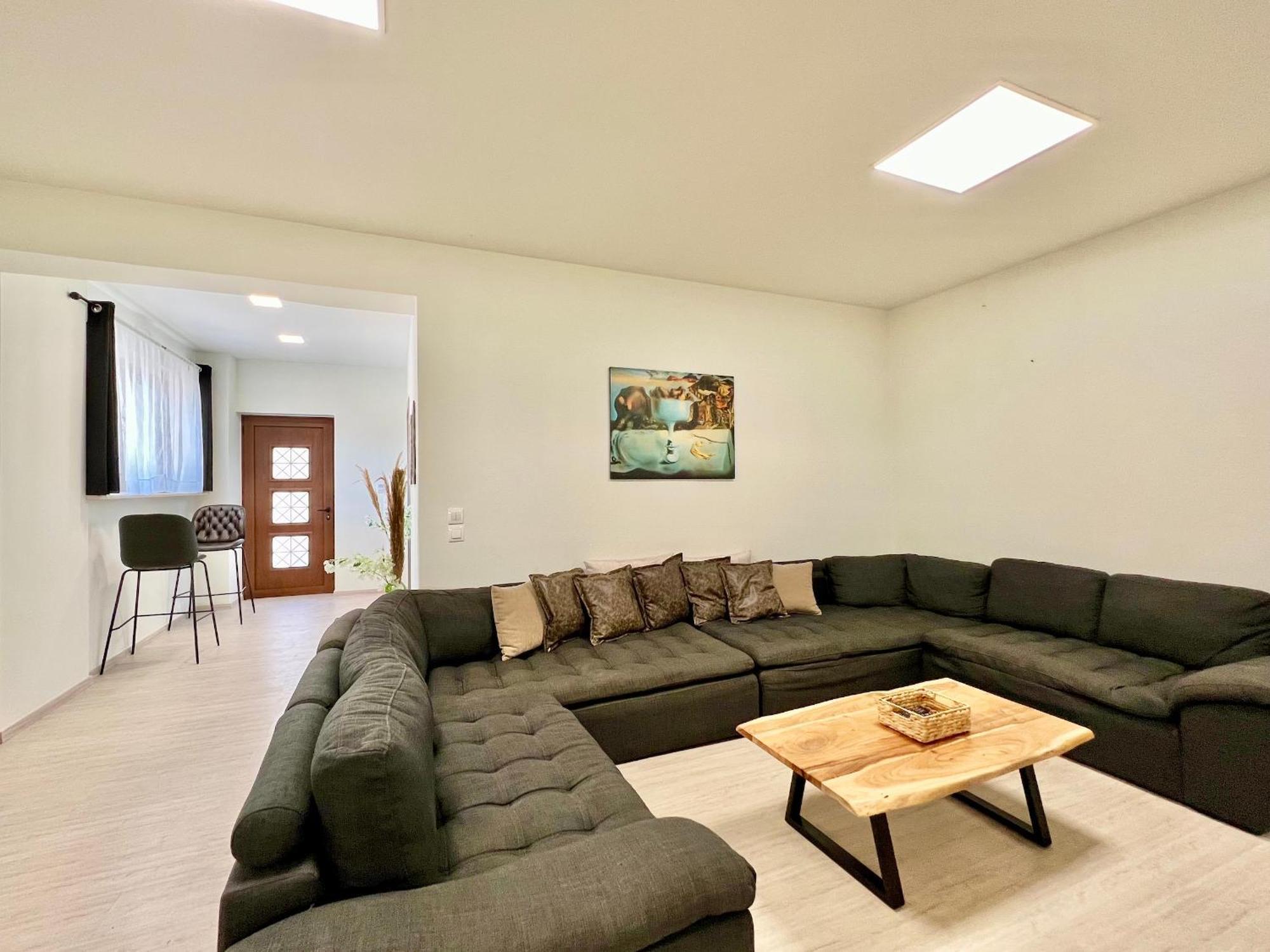 Beach Villa Verano With Private Pool By Dadovillas Sidárion Exteriör bild